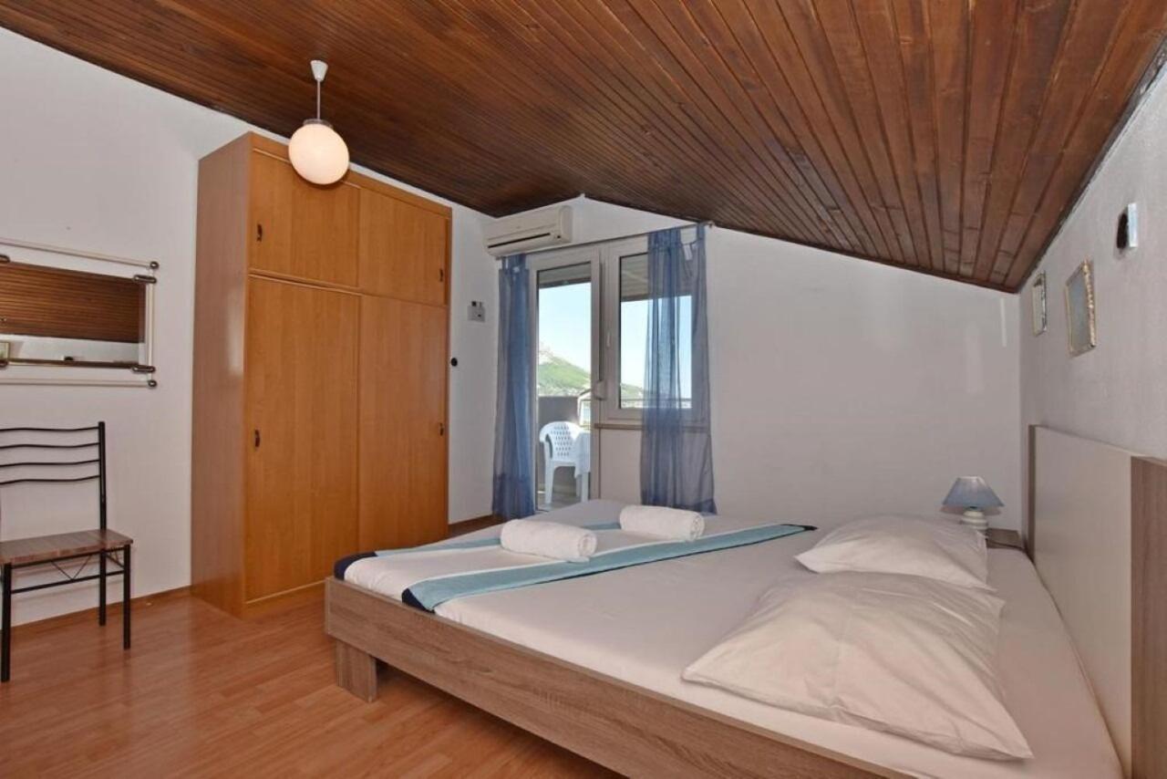 Apartment Rene 奥米什 外观 照片