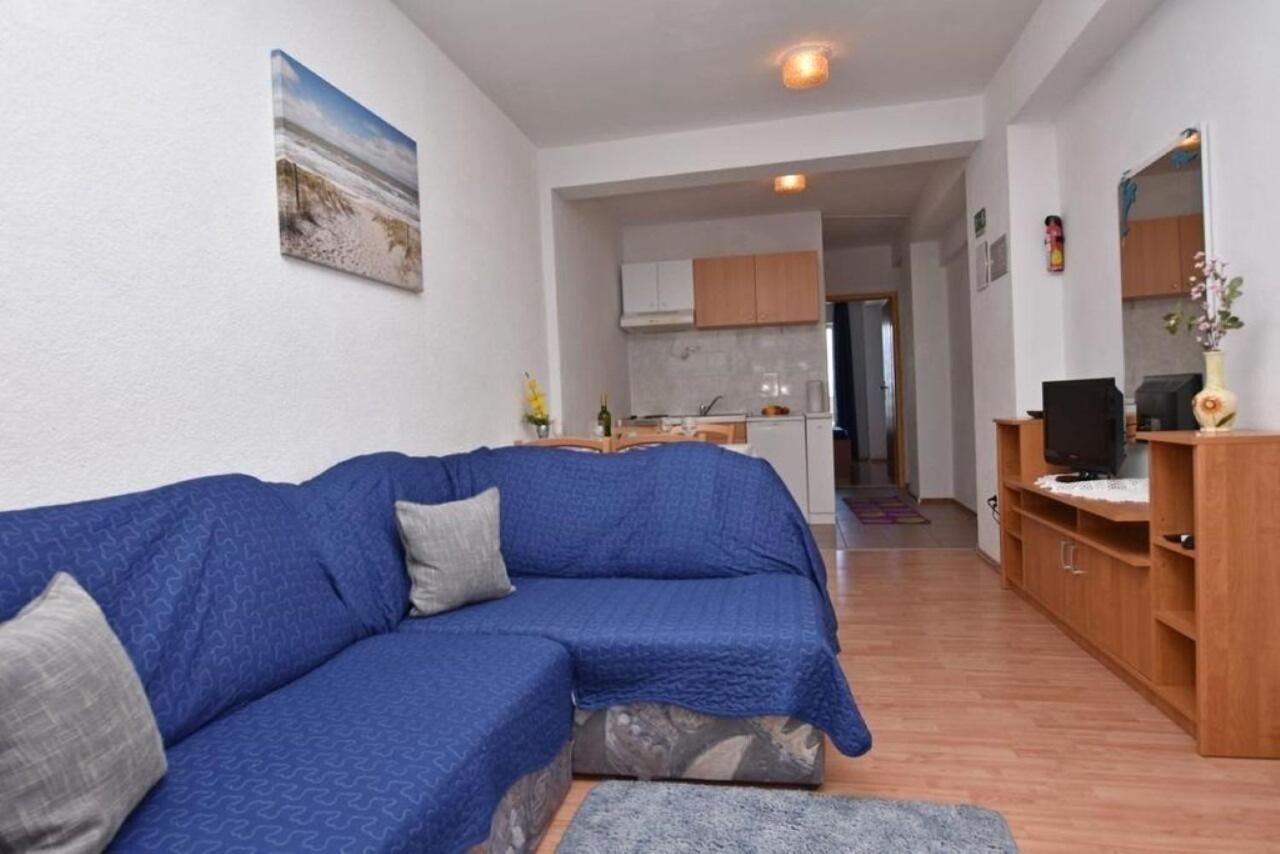 Apartment Rene 奥米什 外观 照片