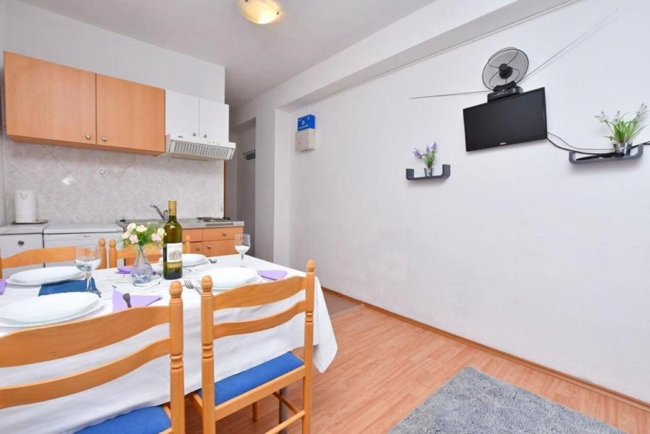 Apartment Rene 奥米什 外观 照片